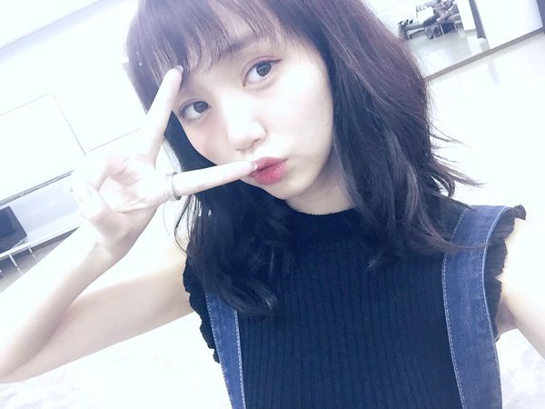 pose-selfie-peace