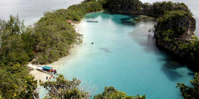 tempat wisata raja ampat