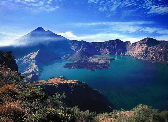 gunung untuk pendakian