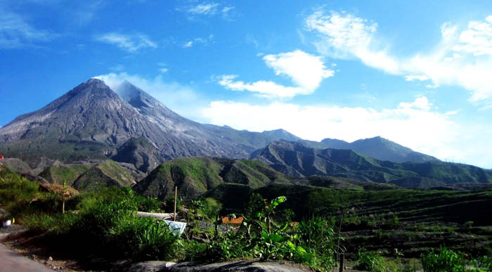 gunung untuk pendakian