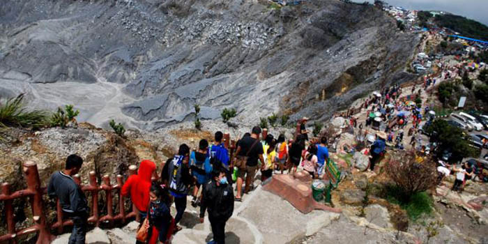 Tangkuban perahu