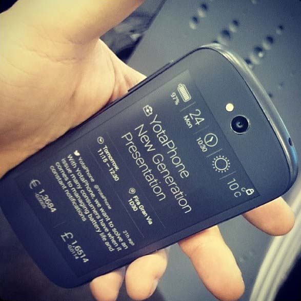 Yota Phone 2