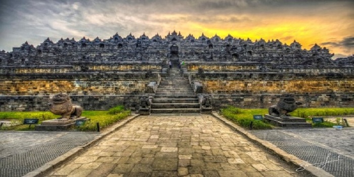 Bangunan di Benua Asia