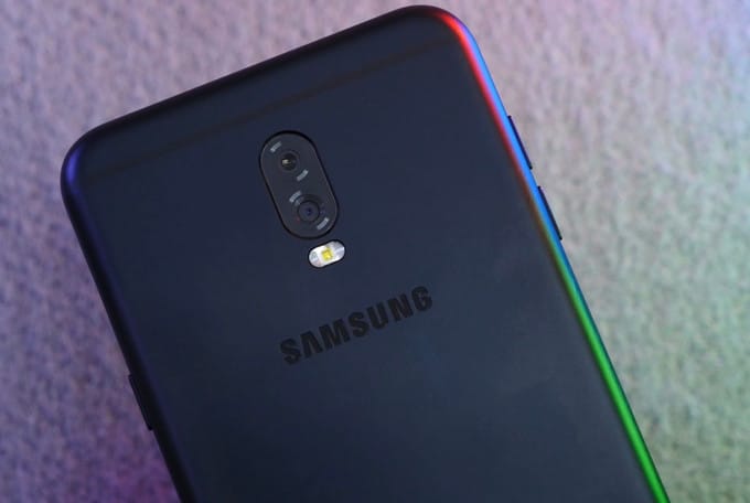 Samsung Galaxy J7 Plus
