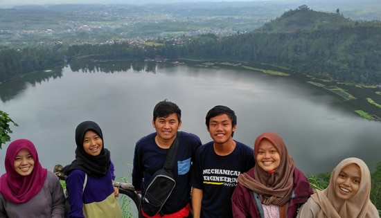 wisata bukit seroja