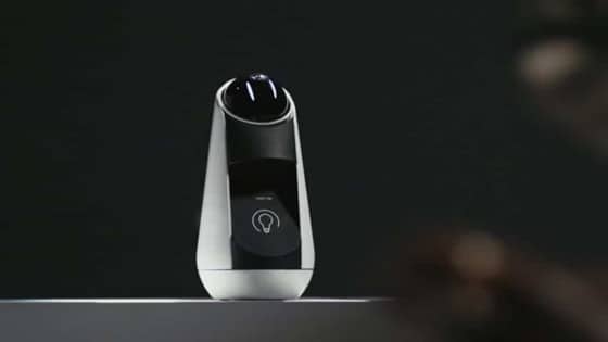 Smart speaker Xperia Hello review