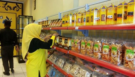 Memasarkan produk Home industry ke supermarket