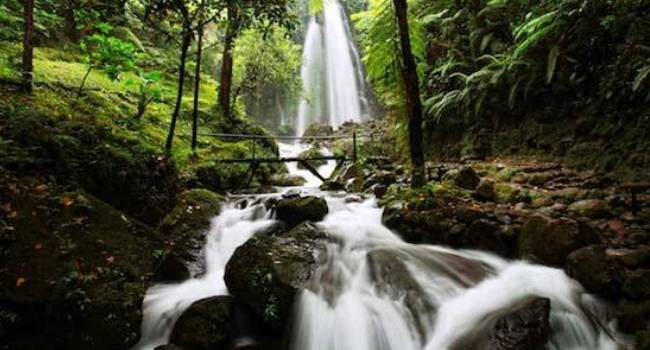 air terjun jumog karanganyar