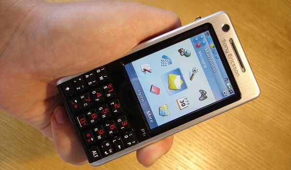 Ponsel Sony Ericsson