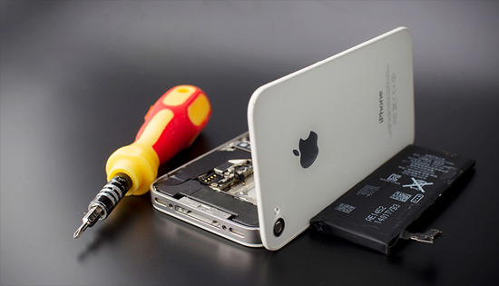 ganti baterai iphone