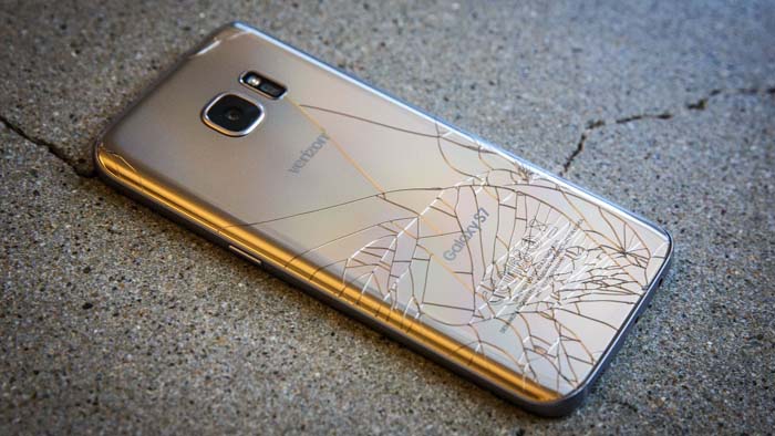 Bagian Smartphone yang Paling Mudah Rusak