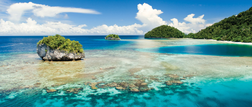 pantai terindah di maluku - pantai hukurila