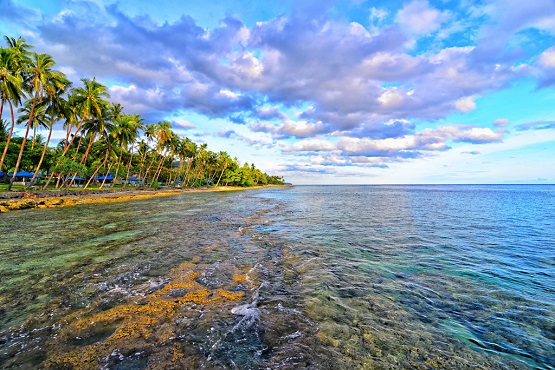 pantai terindah di maluku - pantai namalutu