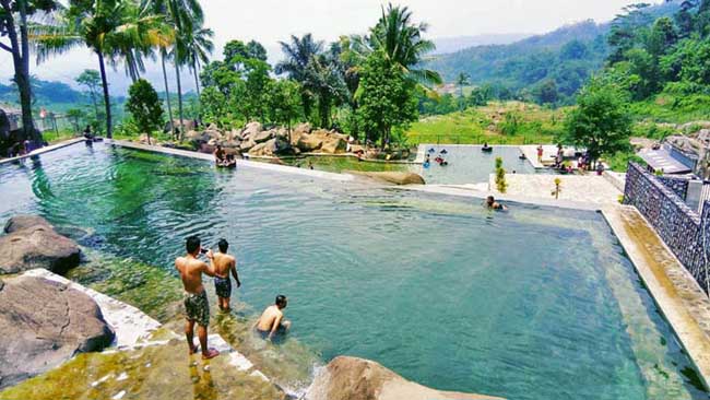 tempat wisata di Purwakarta