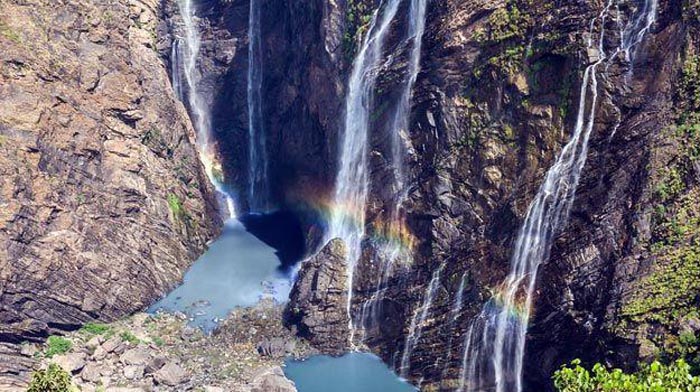 Air Terjun Paling Spektakuler