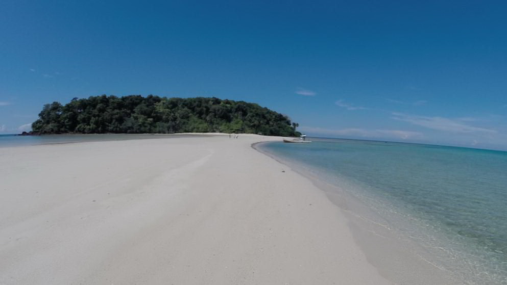 Pantai Pulau Keran via beliltungisland