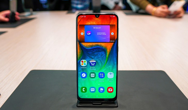 Samsung Galaxy A30