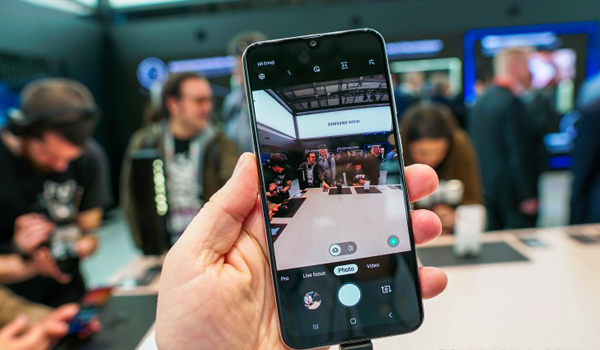 Samsung Galaxy A30
