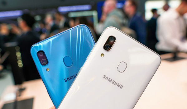 Samsung Galaxy A30