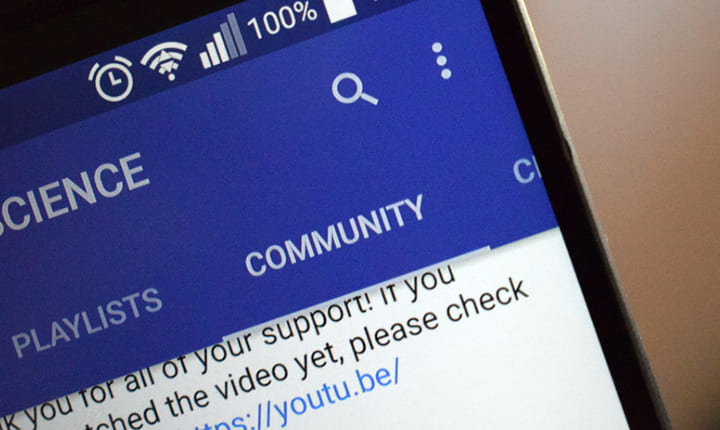 melihat postingan youtube
