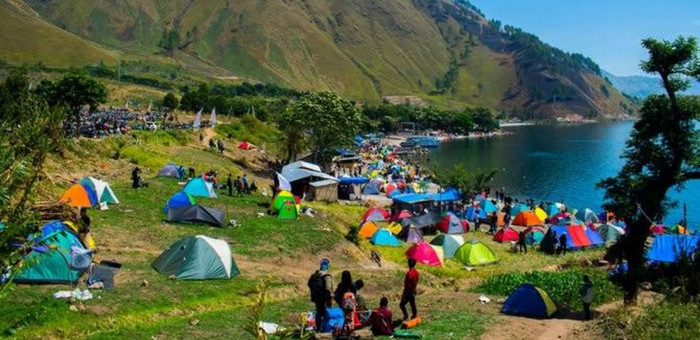 Tempat Camping Yang Paling Seru dan Indah Pemandangannya