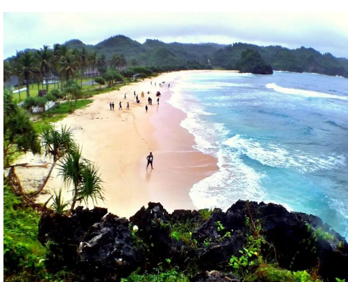 Tempat Camping Yang Paling Seru dan Indah Pemandangannya