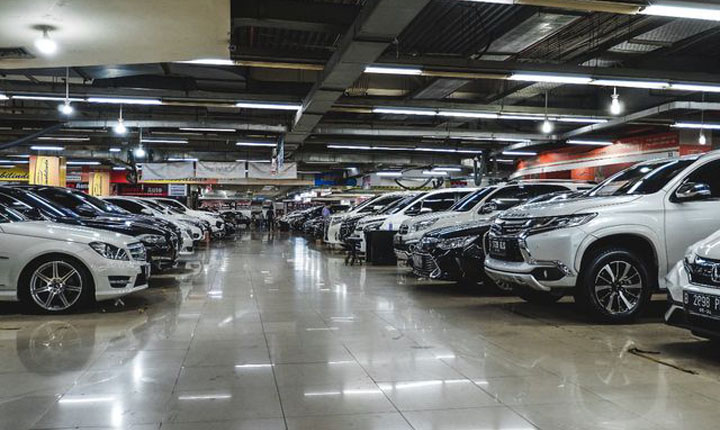 mobil bekas murah