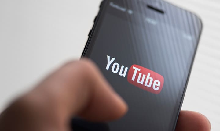 youtube hitam