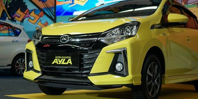 Membeli Mobil Ayla